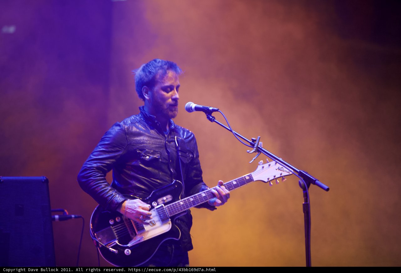 Dan Auerbach Shreds the Stage