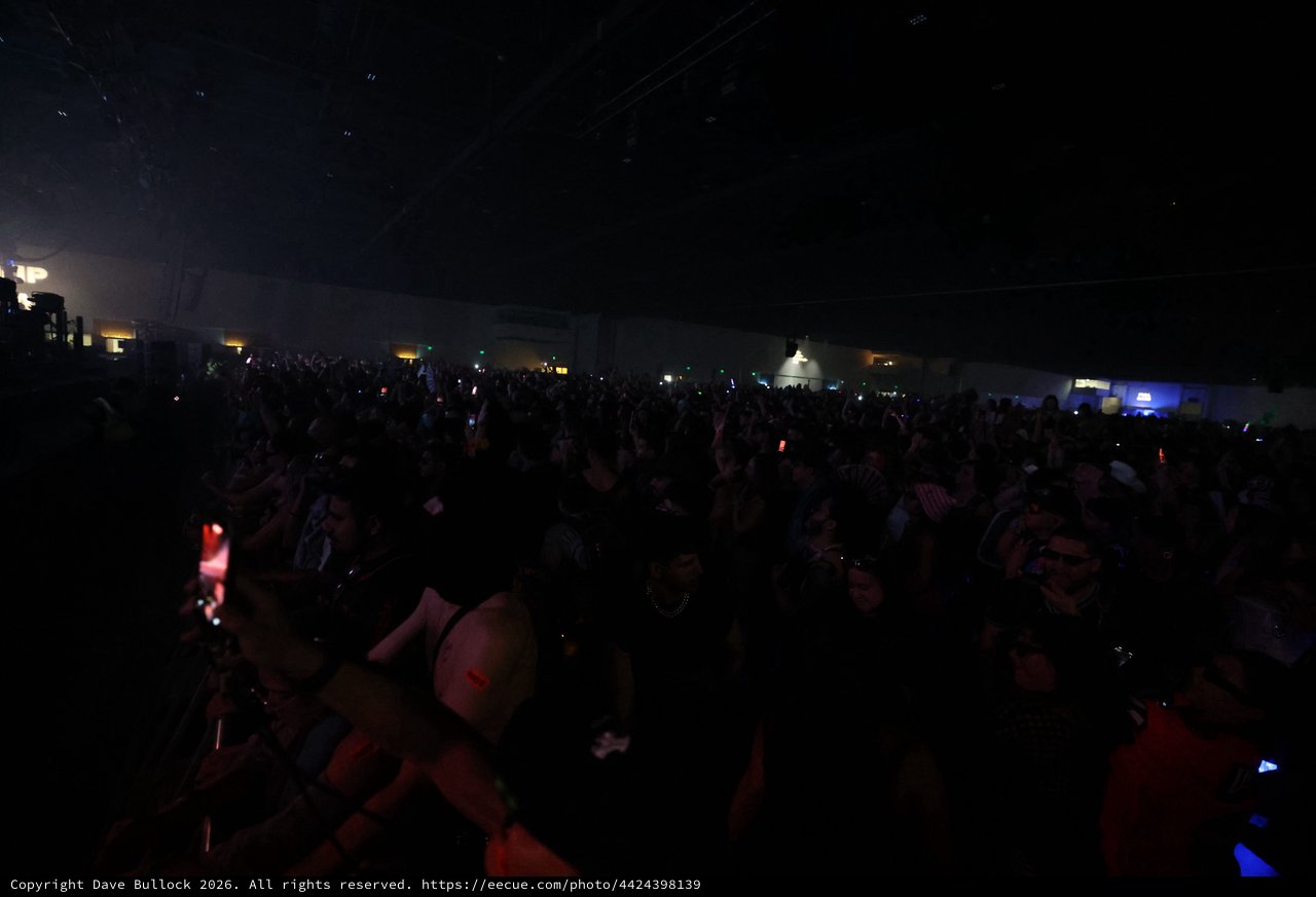 Massive Crowd Surges at Wobbleland 2026 Festival