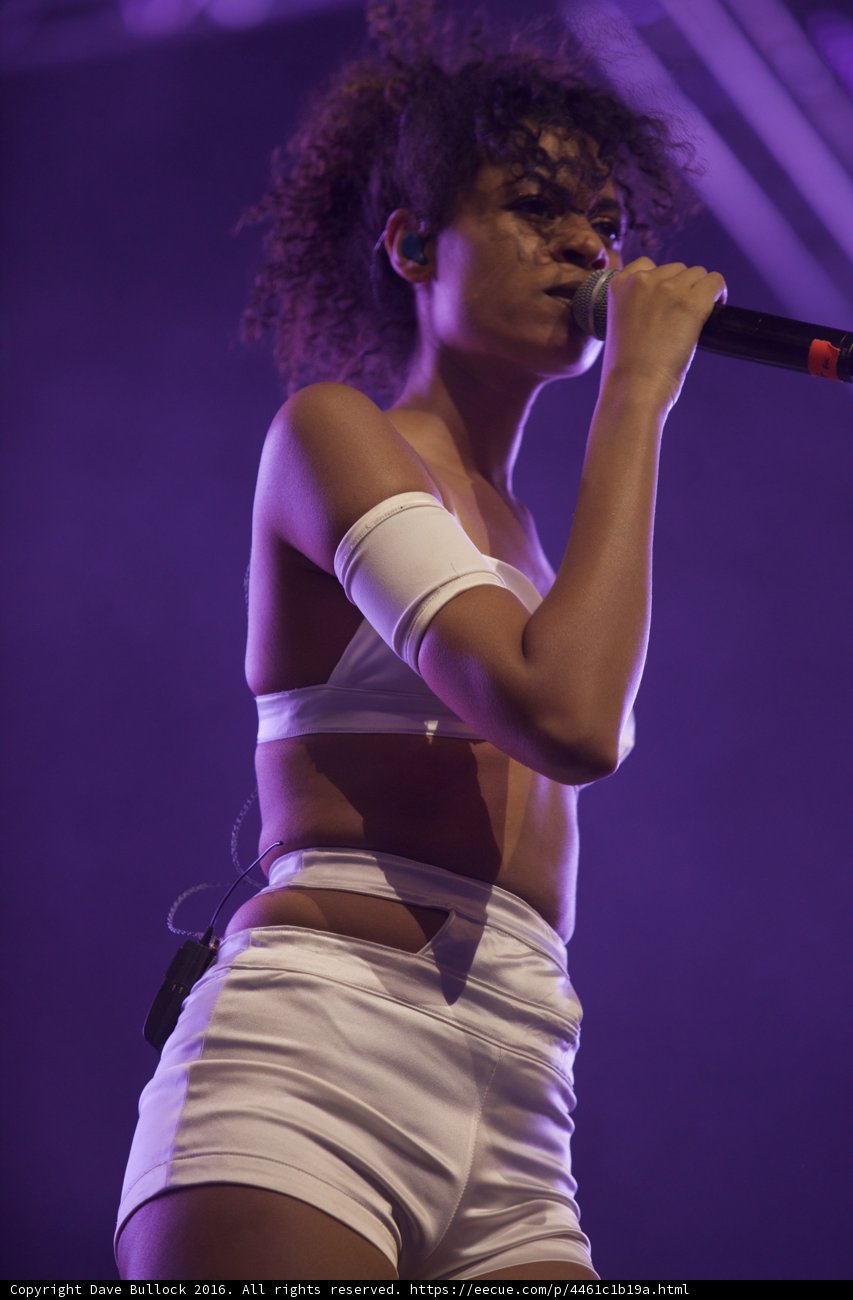 Electrifying Solo Performance