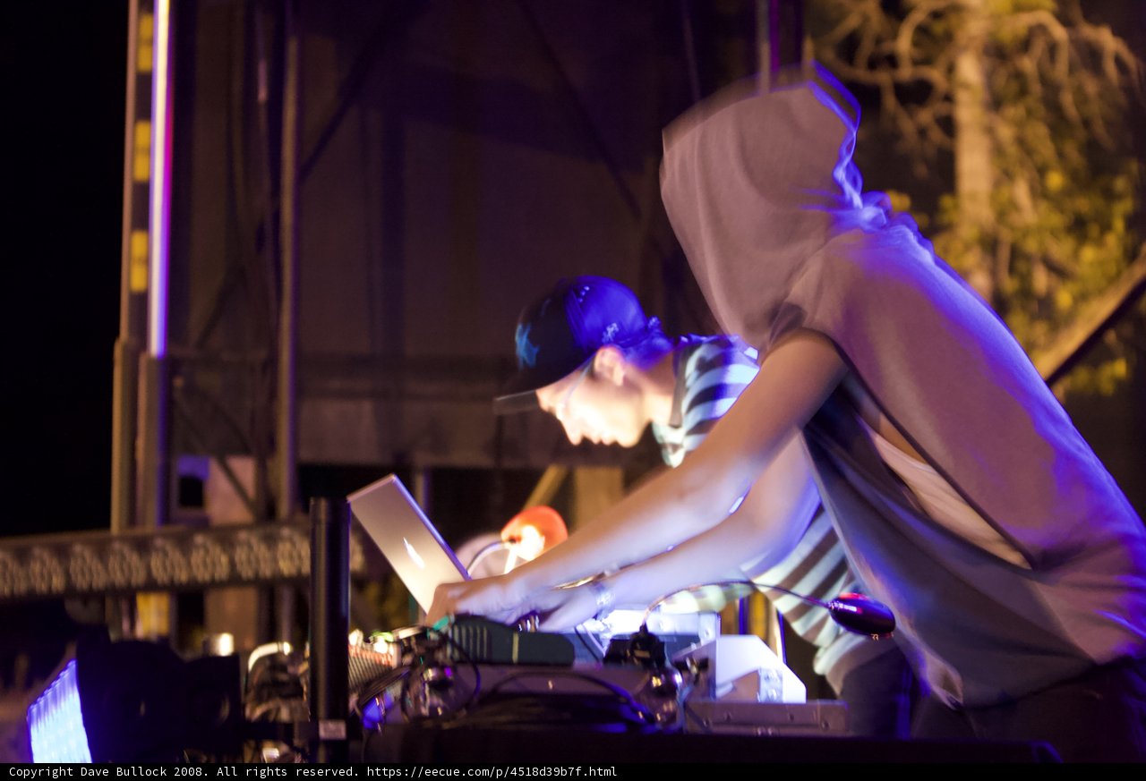 Tech-savvy DJs take the stage