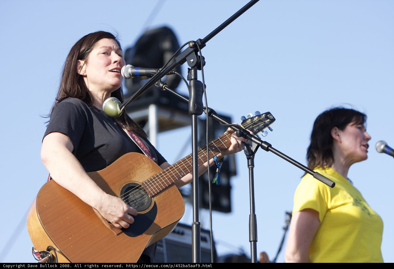 Kim Deal rocks out at Coachella