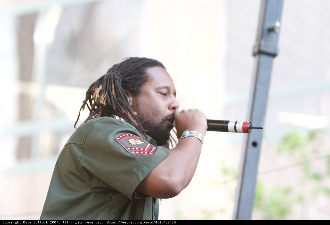 Dreadlocked Entertainer with Mic