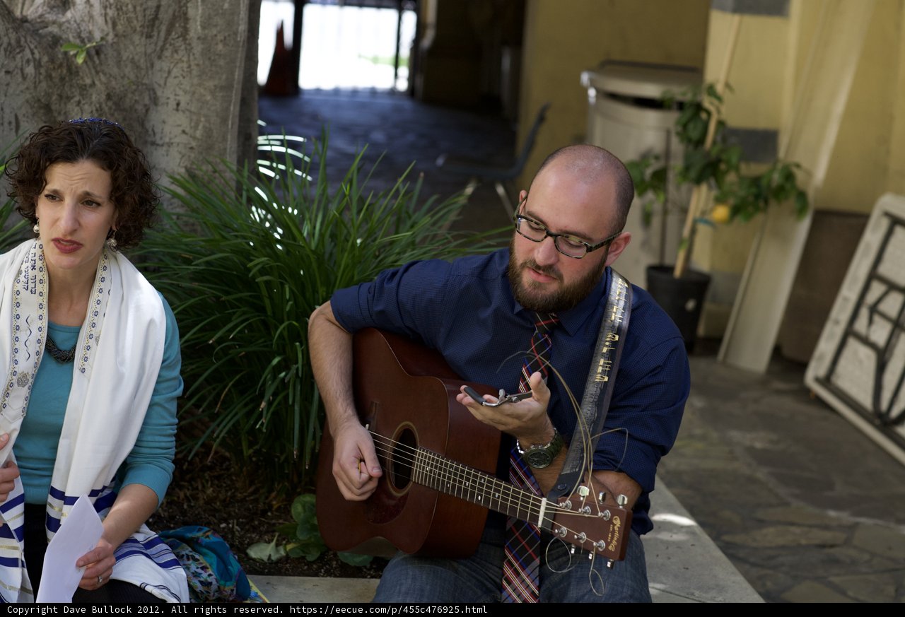 Acoustic Serenade