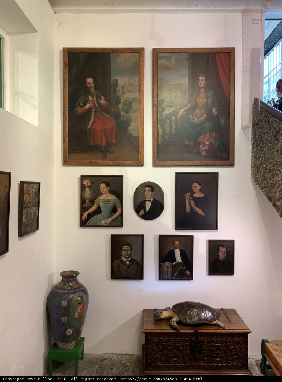 Art Gallery in a Room