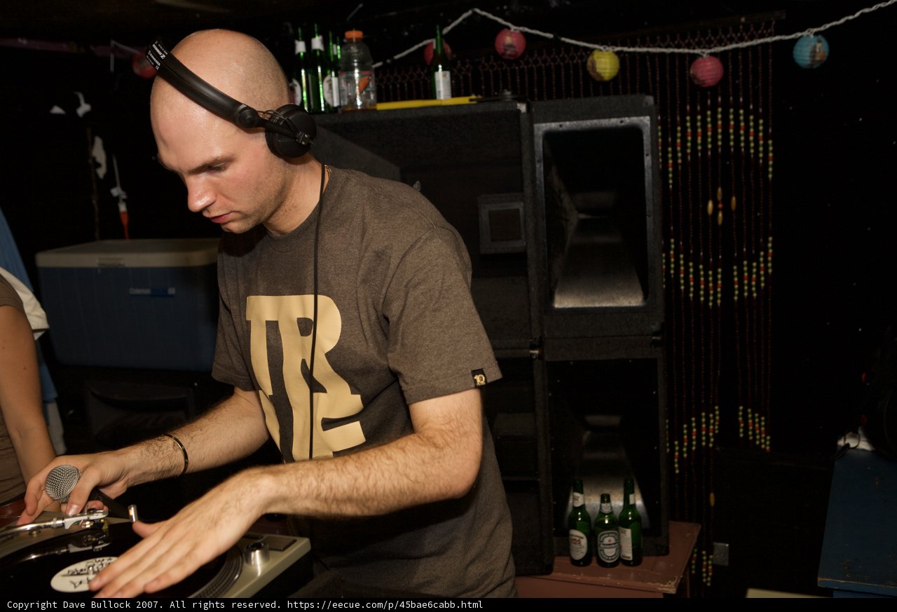 Turntable in Action