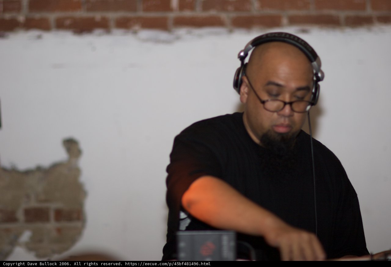 DJ Rhettmatic Spinning at 2006 Gig