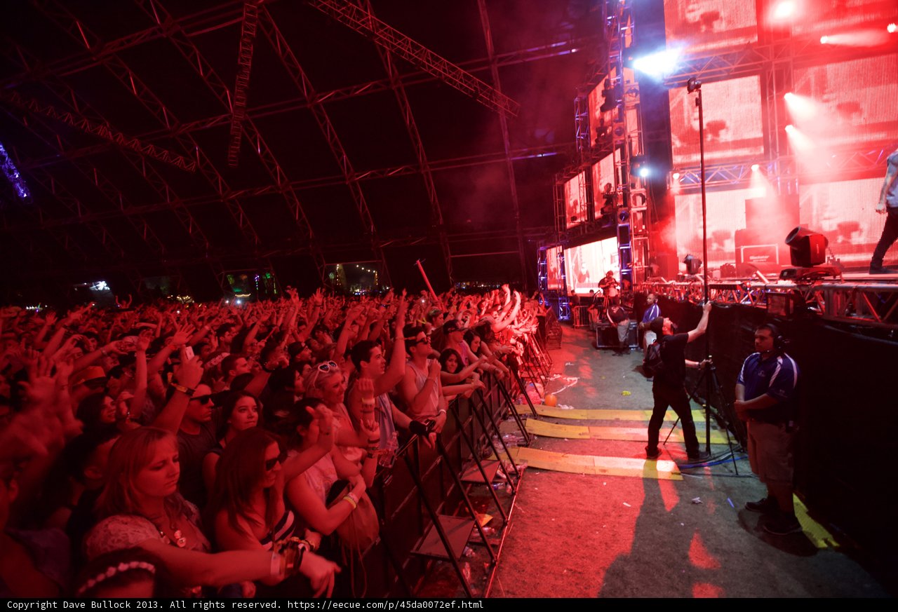 Red Lights and a Crowd at Coachella