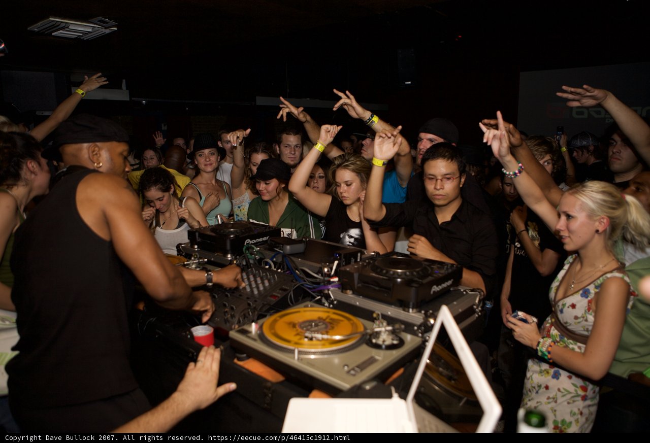 Jay-Z Spinning the Crowd at an Urban Night Club