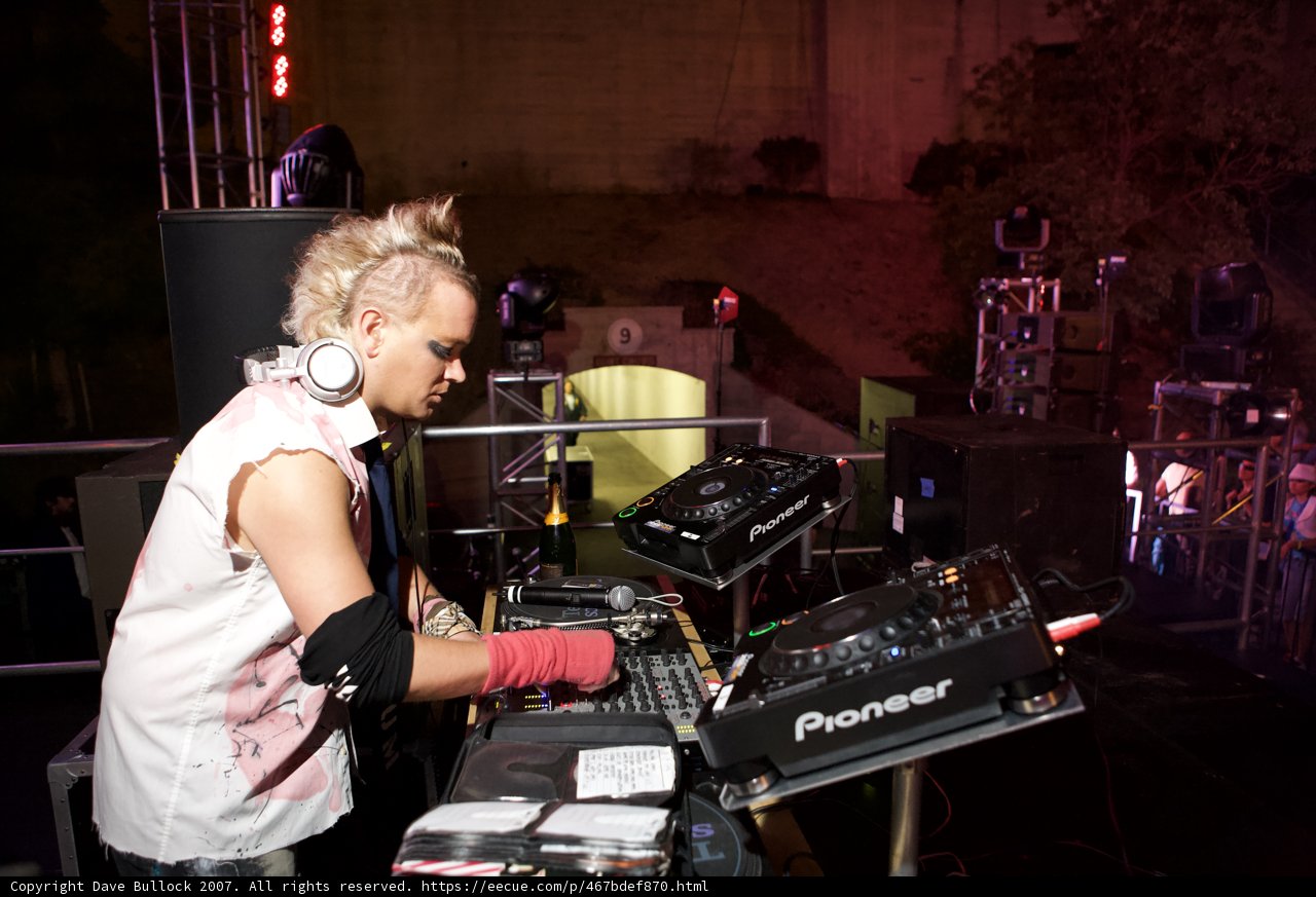 Mohawk'd Deejay Jams Out