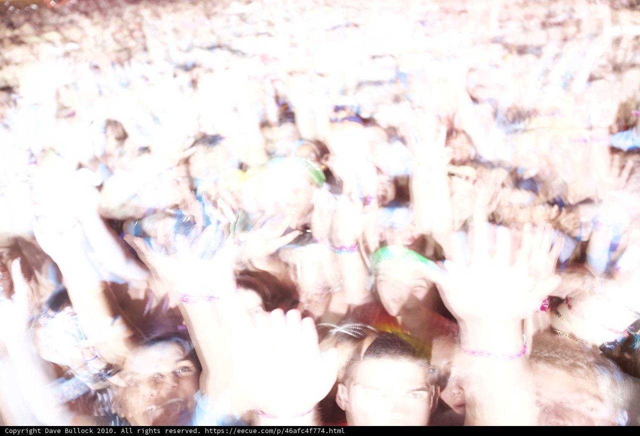 Hands Up, Party People!