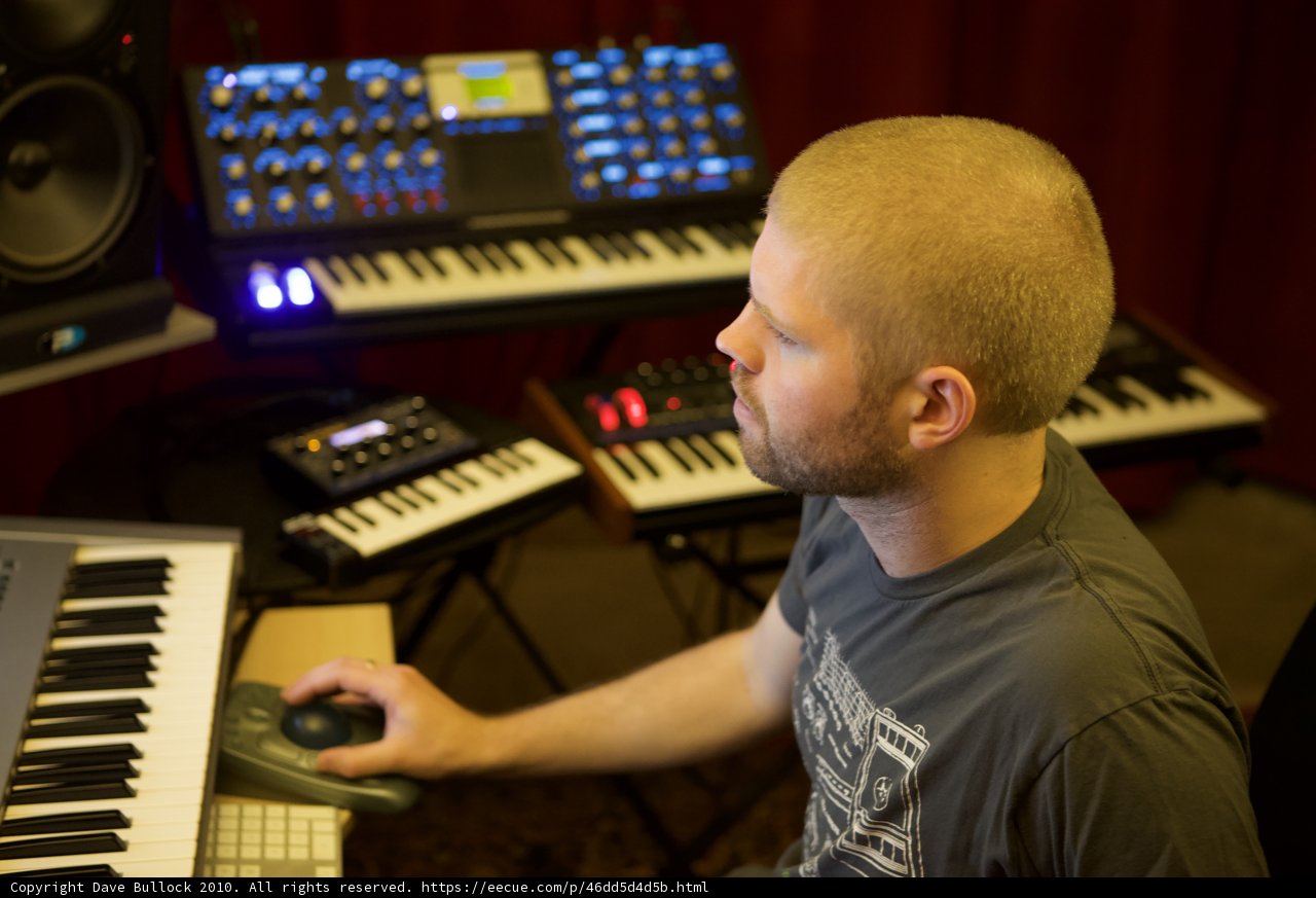 Morgan Page Plays Electronic Keyboard