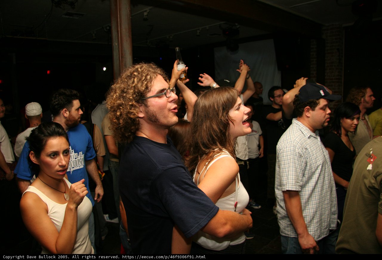 Party People Grooving