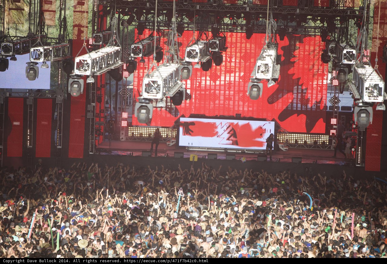 A Sea of Fans