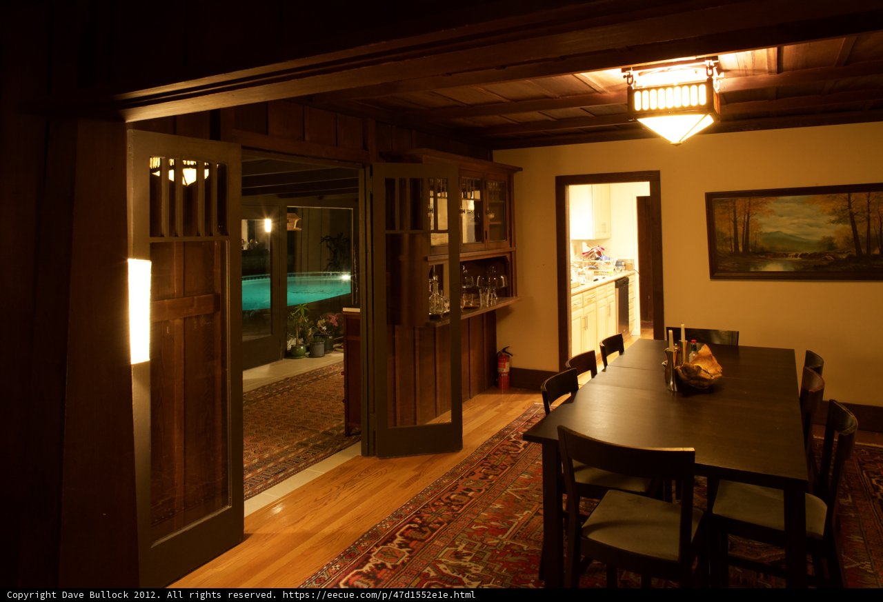 Warm and Inviting Dining Room