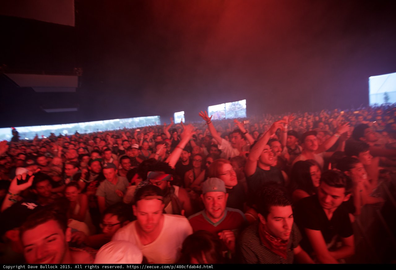 Sahara Wide Red Glow