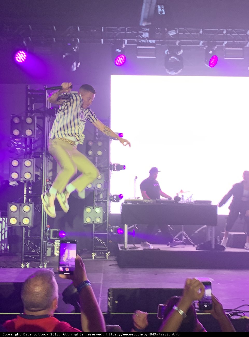 Jumping for the Crowd