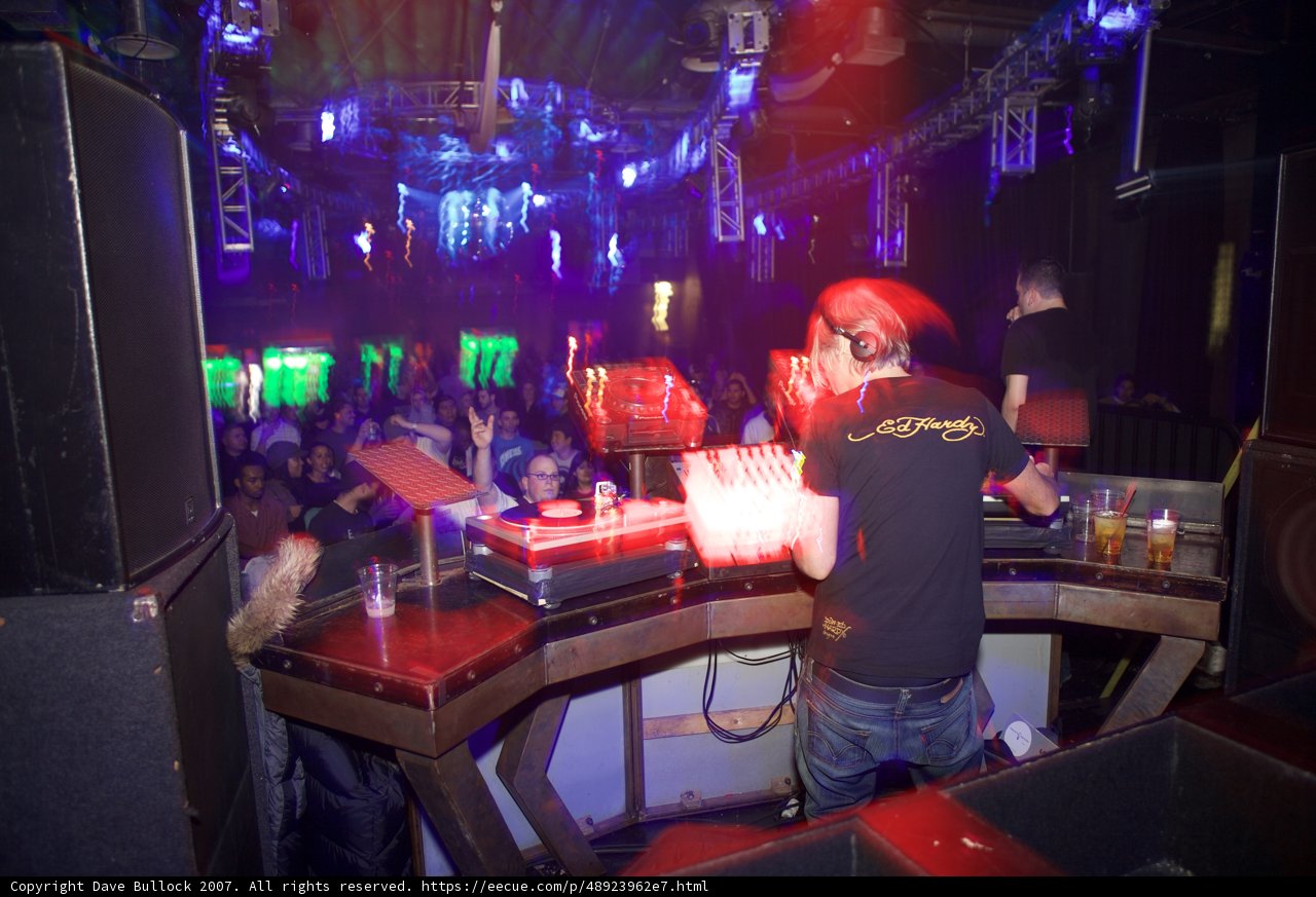 Total Science Rocks Funktion Nightclub