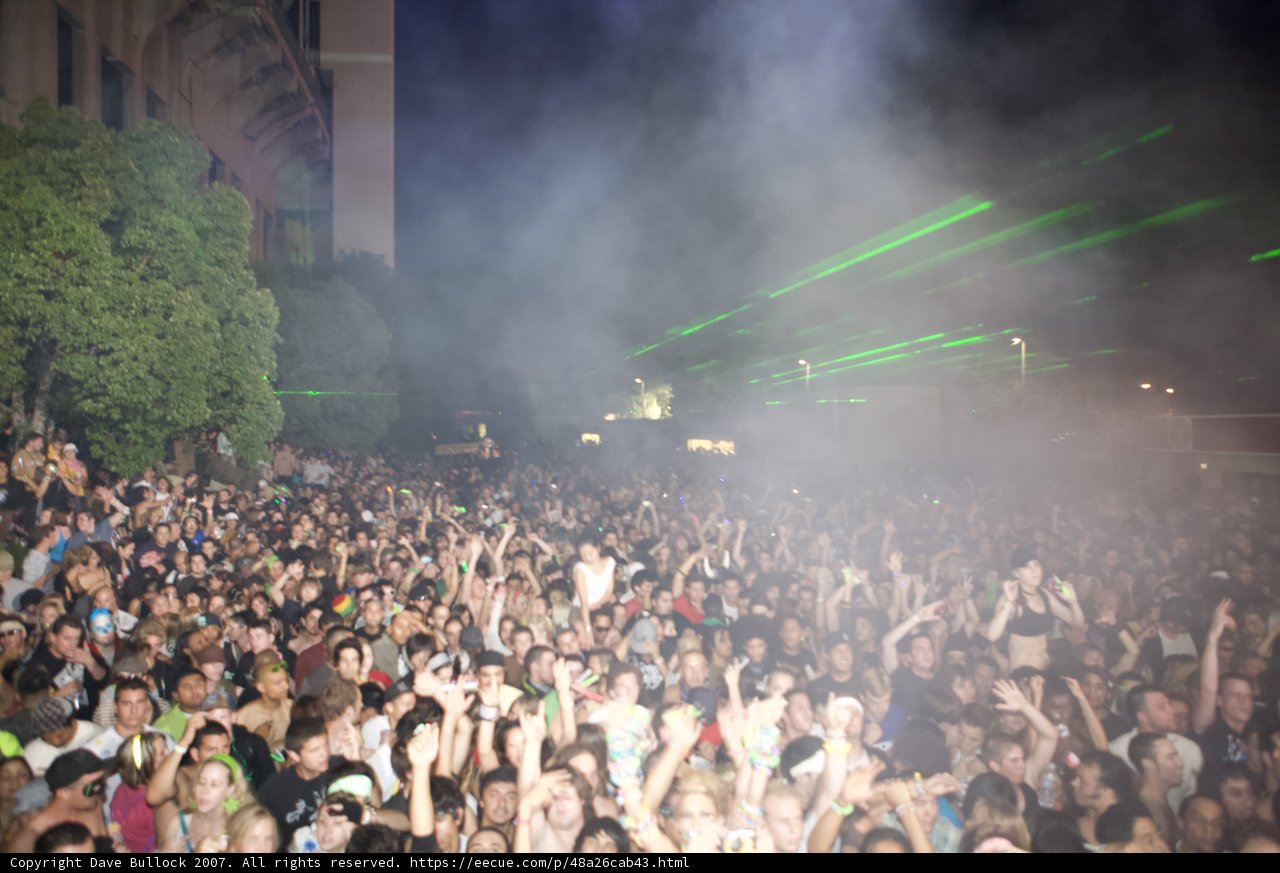 EDC Concert Lights Up the Night