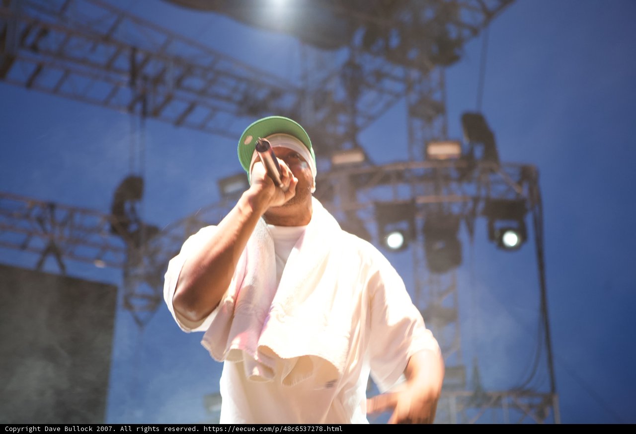 Solo Performance Under the Green Hat