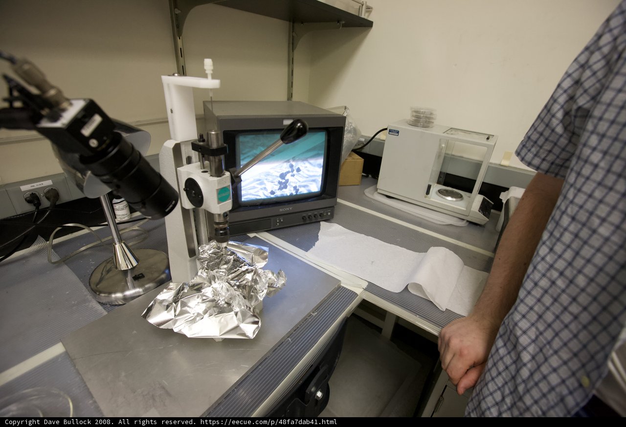 Analyzing Computer Screens through Microscopes