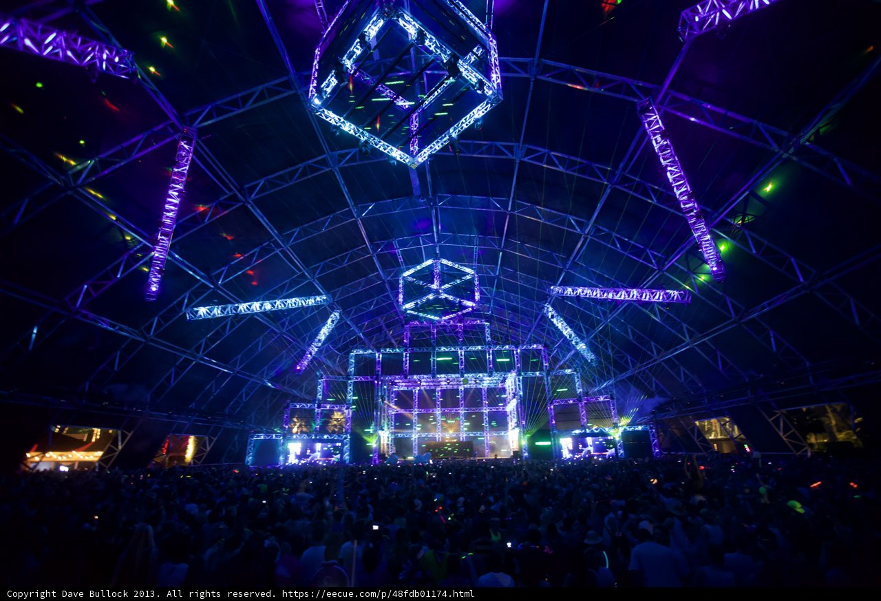 Electrifying Nightclub Performance on Coachella's Big Stage
