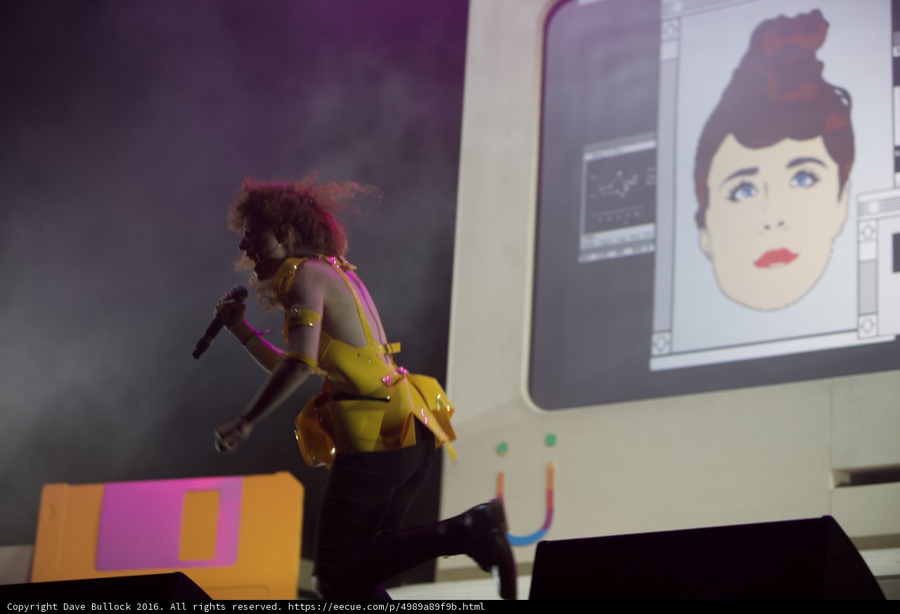 Kiesza Rocks the Crowd in Yellow