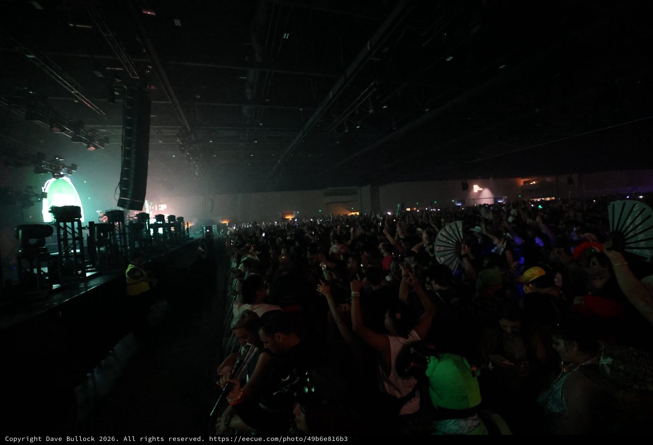 Massive Crowd Surges at Wobbleland 2026 Festival