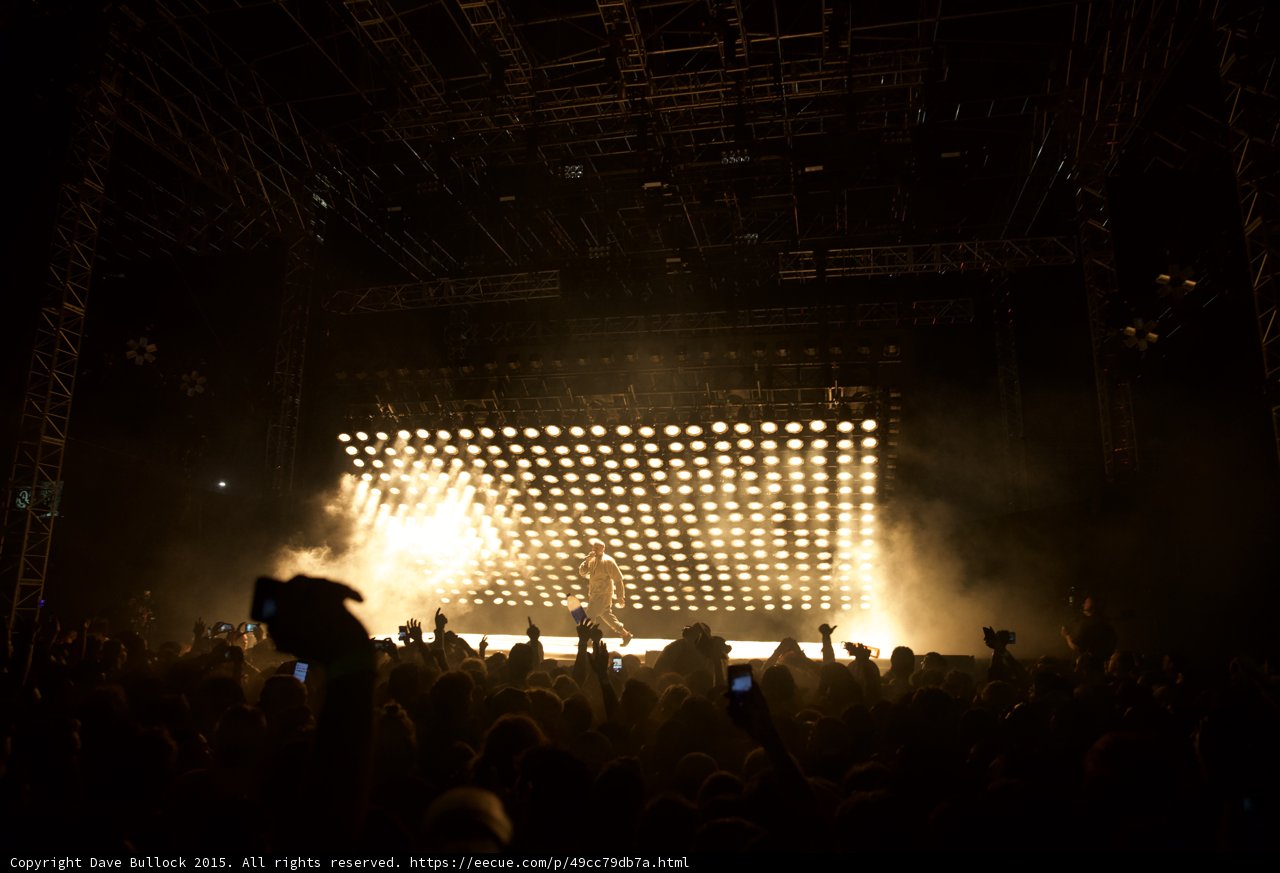 Kanye West Walking Right