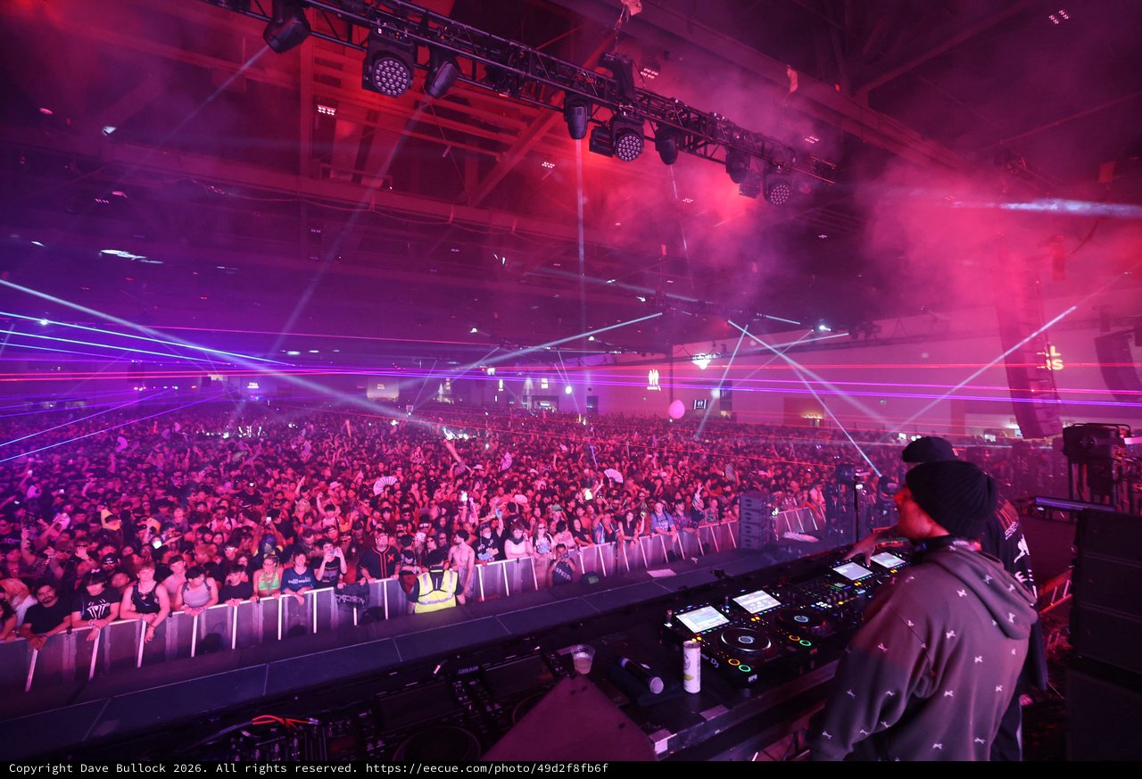 DJ Commands Massive Indoor Festival Crowd at Wobbleland