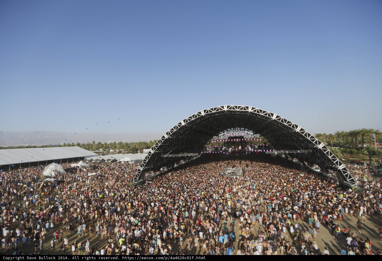 A Sea of People at Coachella Festival
