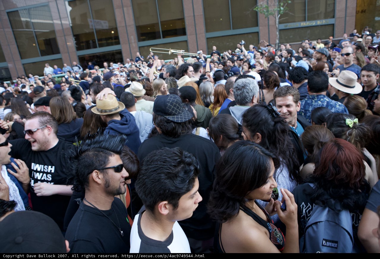 A Sea of Fashionable Crowds
