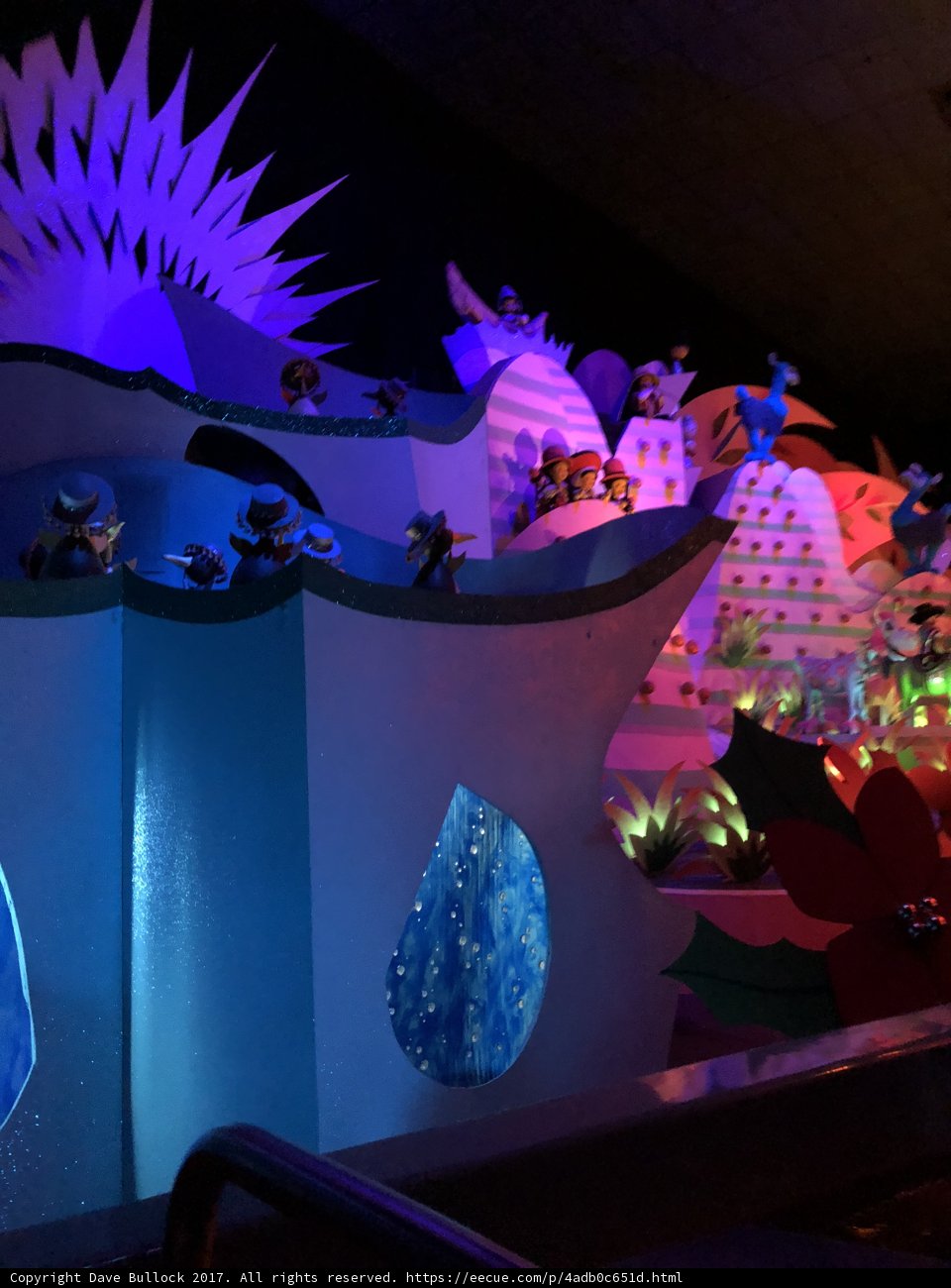 A Nightclub in the Heart of the Amusement Park