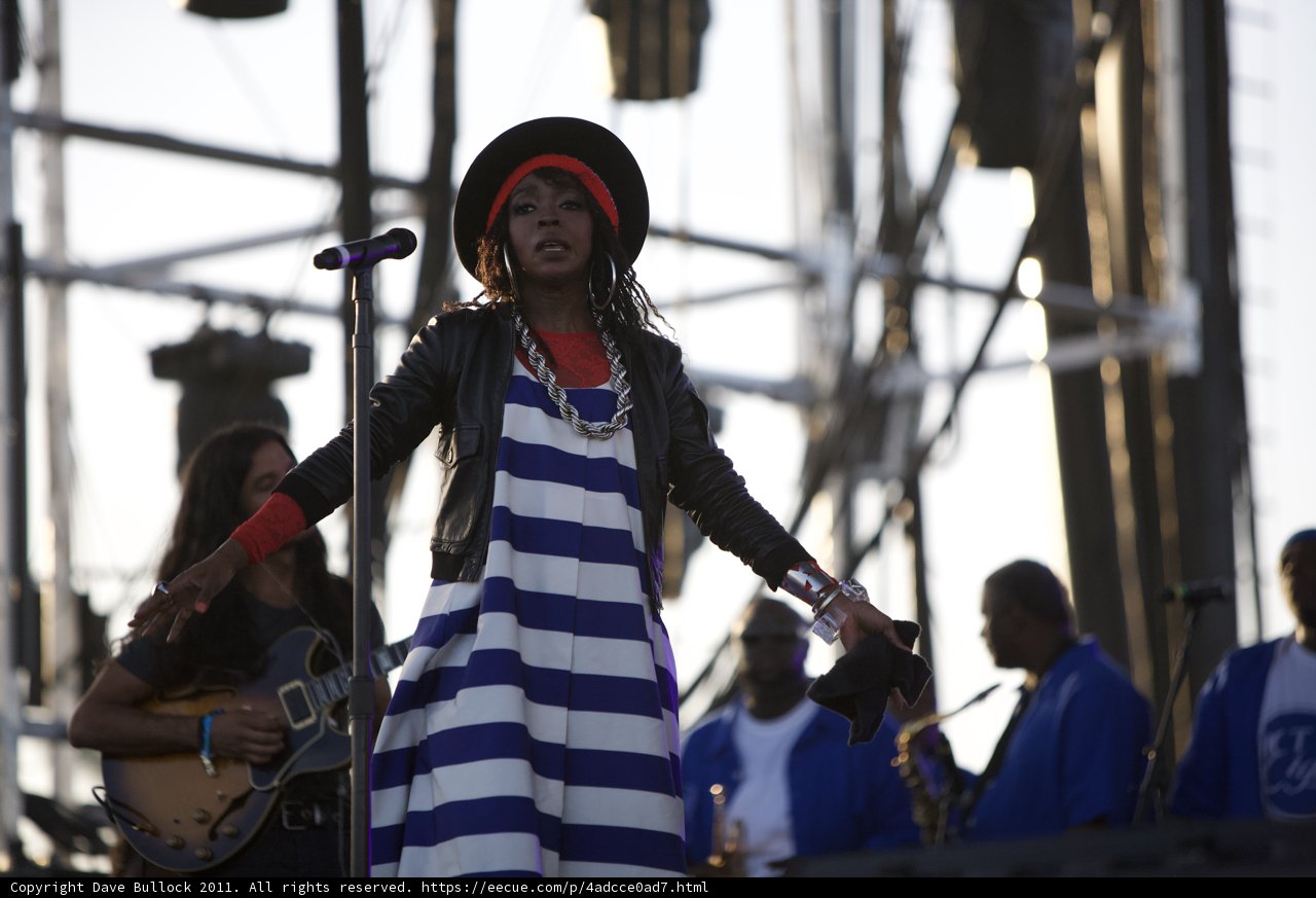Striped Songstress Takes Coachella Stage