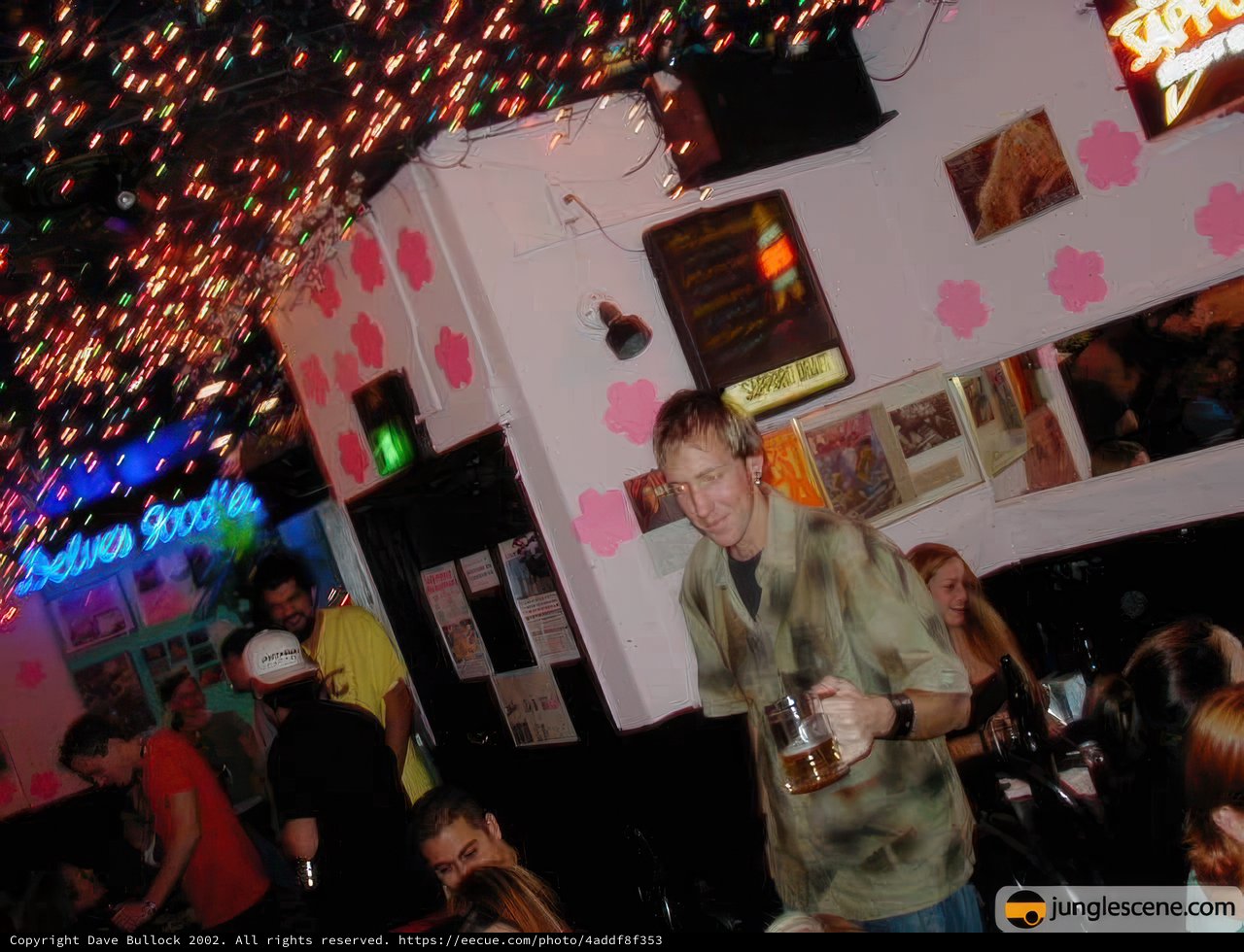 Nightclub Cheers