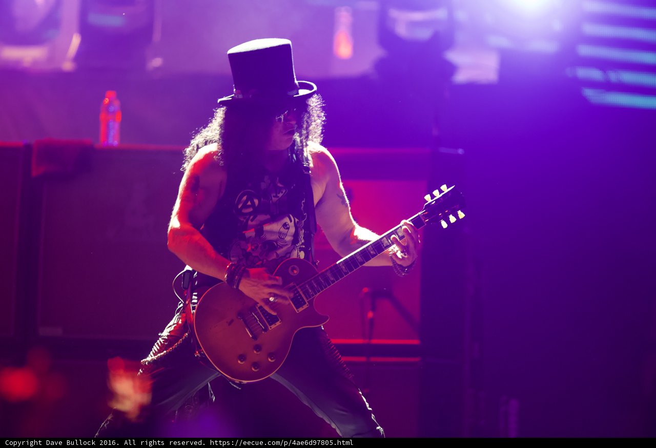 Slash Shreds at Guns N Roses Concert in Atlanta