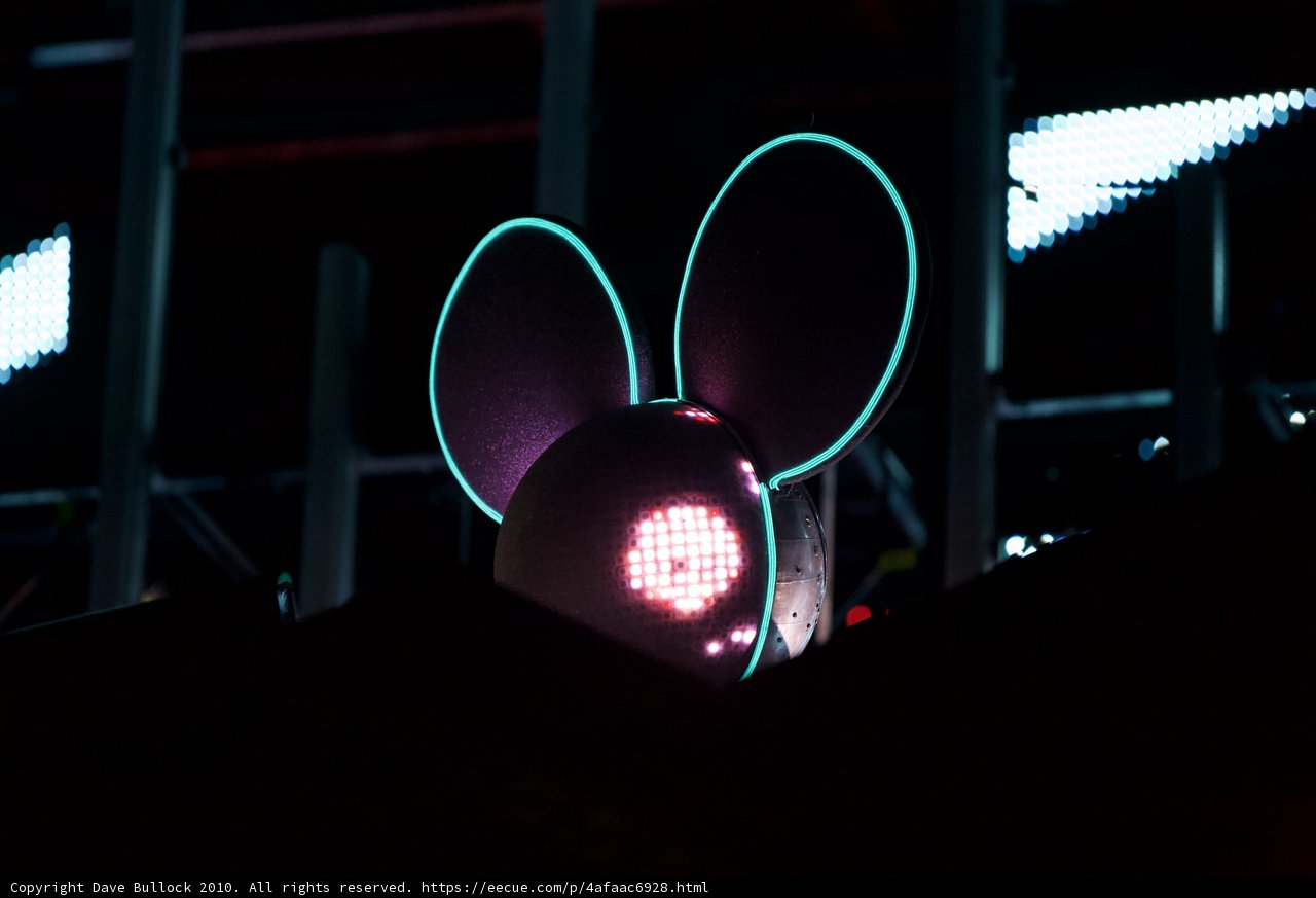 Deadmau5 in Light and Color