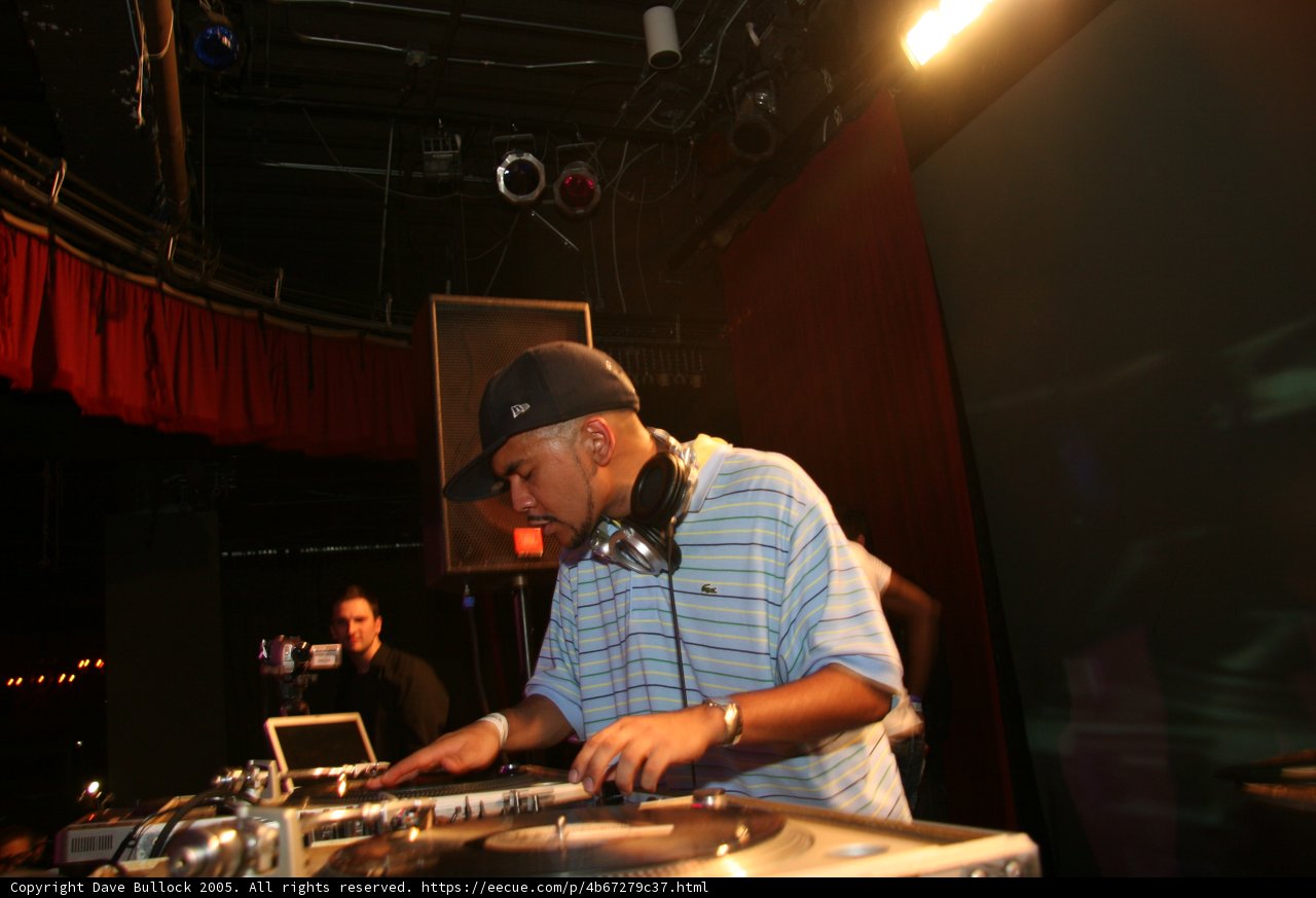 Craze: Spinning Beats with Style