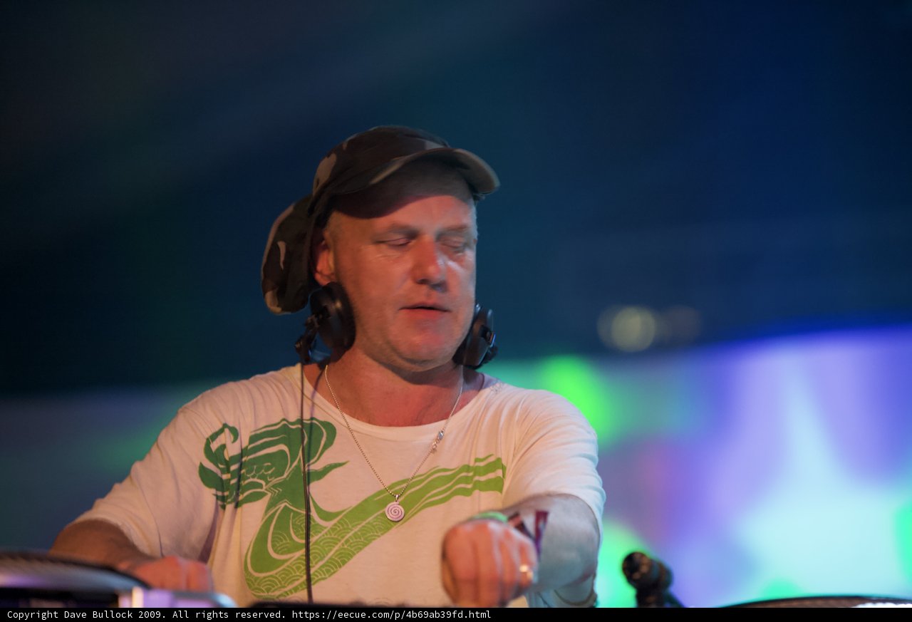 Jamming to the Beat: Music Fest Vibes
