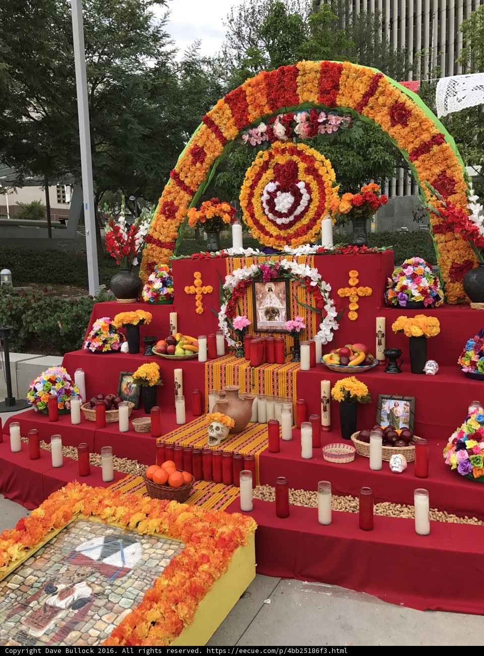 A Stunning Altar at Grand Park