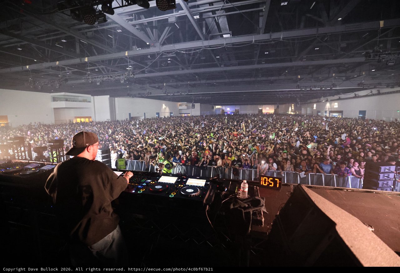DJ Commands Massive Indoor Festival Crowd at Wobbleland
