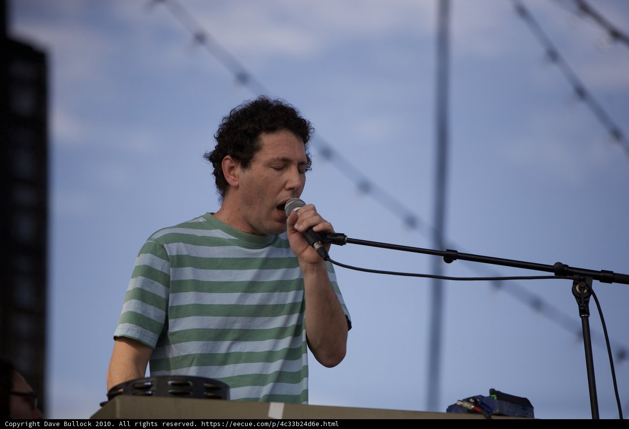Sunday Concert Series: Ira Kaplan Performing Live
