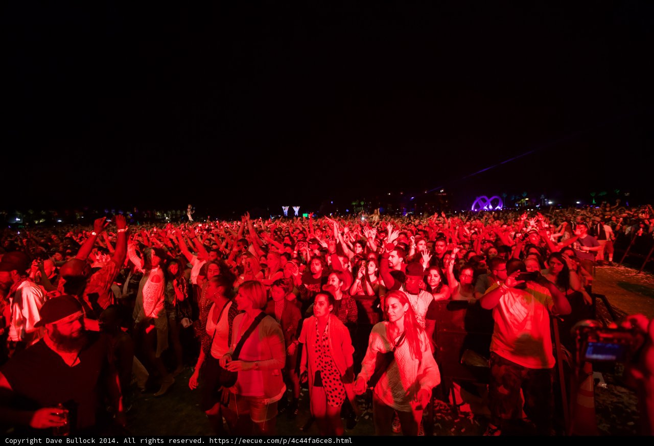 Red Lights and Jumping Crowds at Coachella