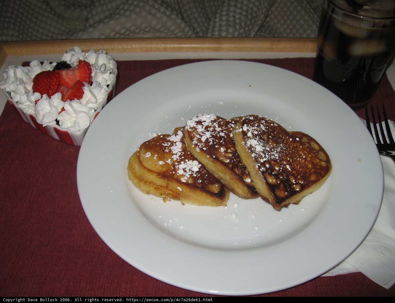 Pancakes with Fresh Strawberries and Cream