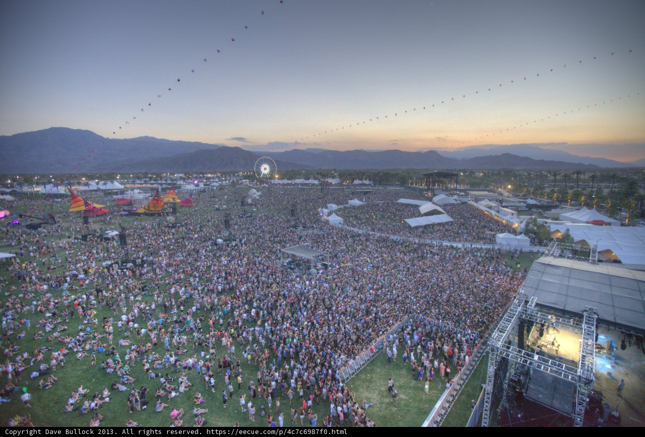 Crowd Roar at Coachella 2013