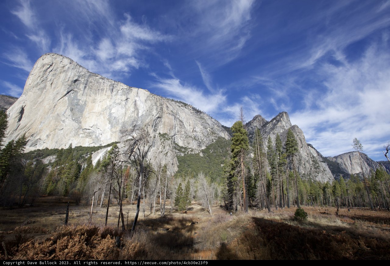Serene Yosemite Valley: A Panoramic View from the Peak