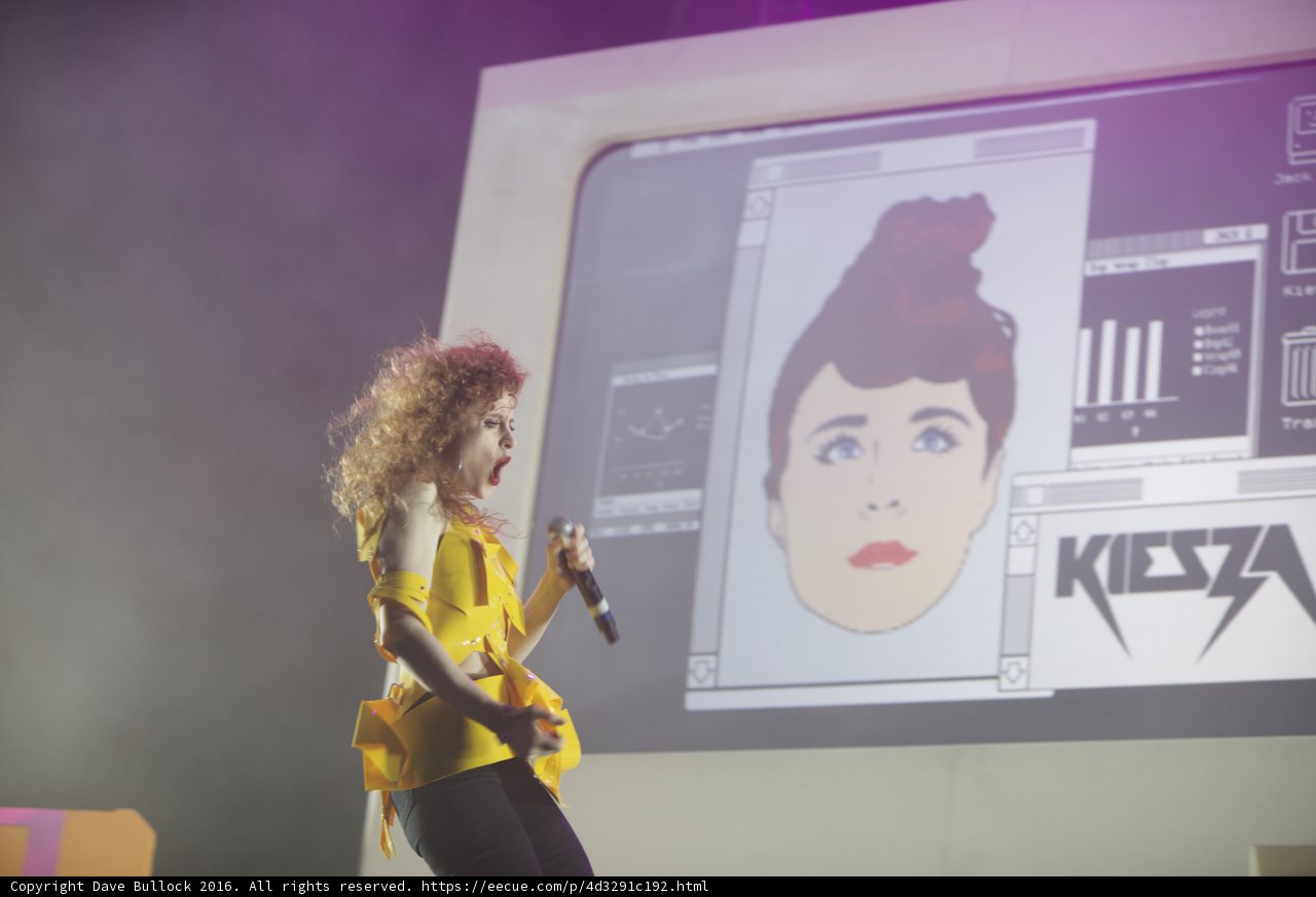 Kiesza Shines on Stage with Her Electrifying Solo Performance