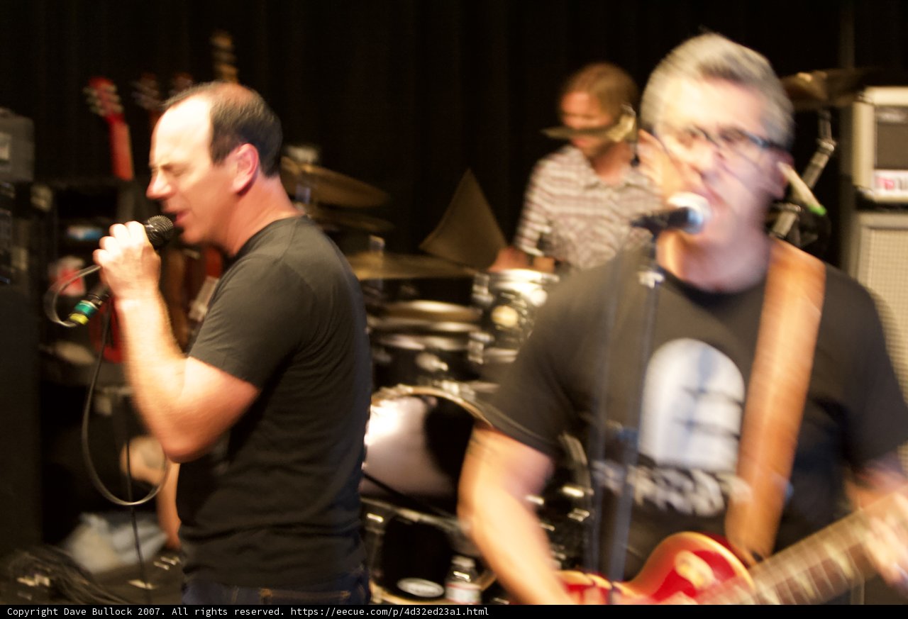 Bad Religion Rocks Glasshouse with Electrifying Performance