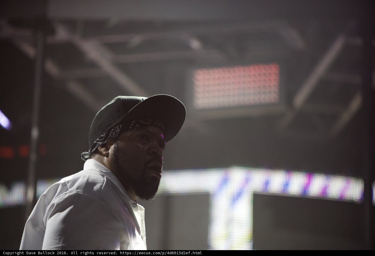 Ice Cube Takes the Stage in Sun Hat