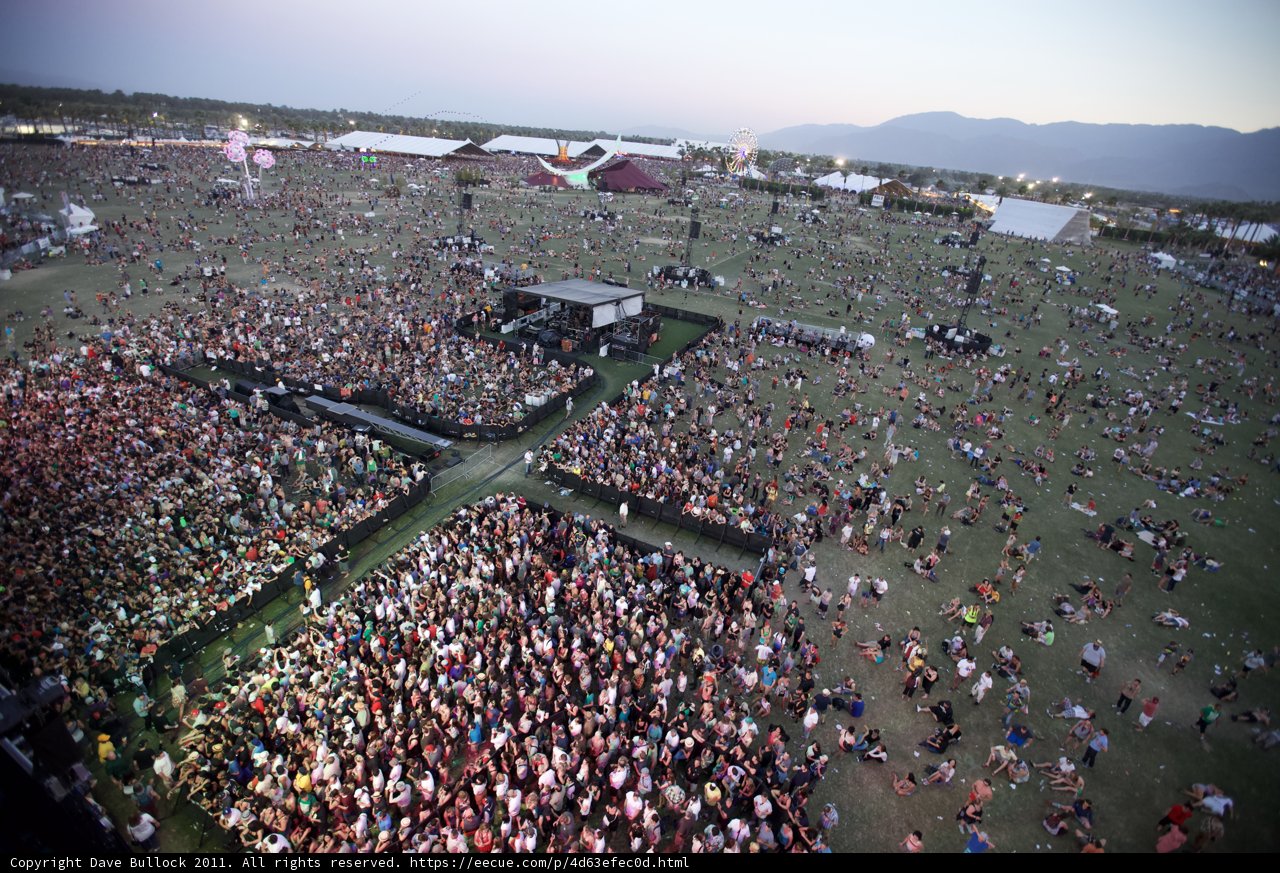 Coachella 2011: A Crowd Takes Over