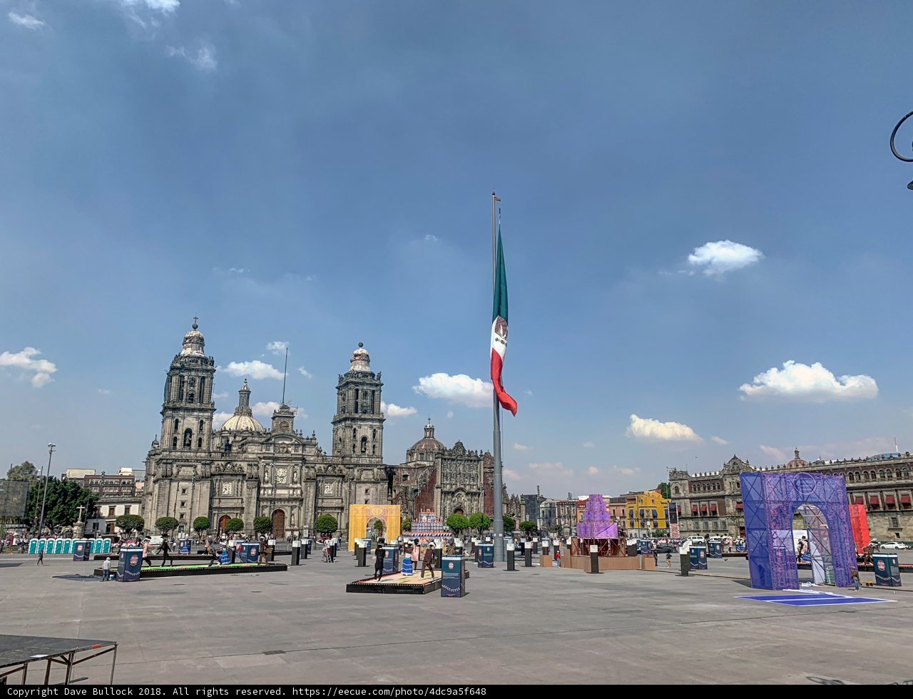 Cityscape of Plaza de la Libertad in Mexico City